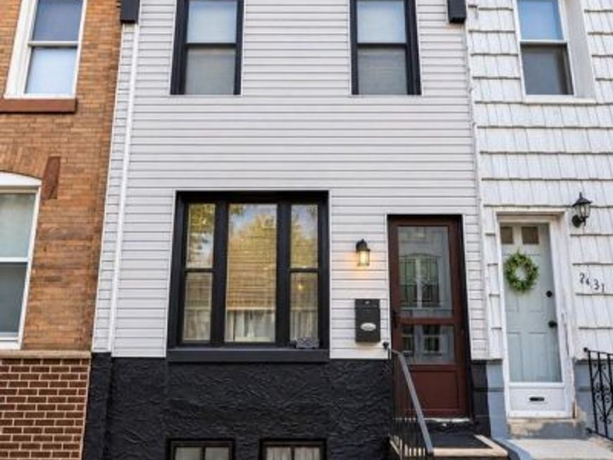 2429 S Alder Street, Philadelphia, PA 19148 Main Photo
