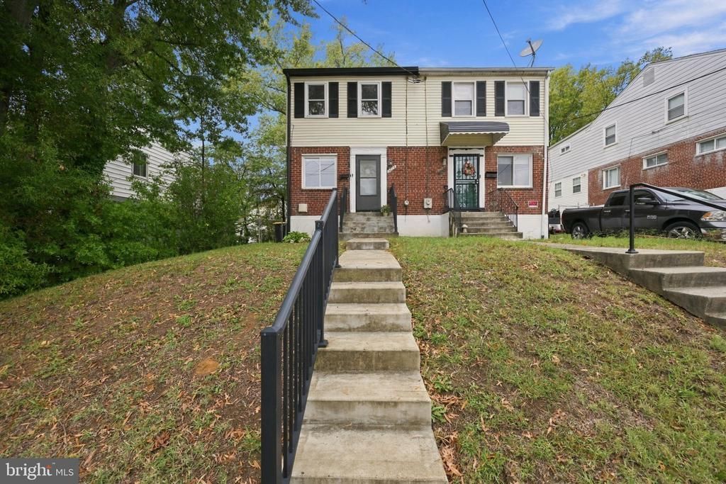 7214 ANNAPOLIS ROAD, HYATTSVILLE, MD 20784