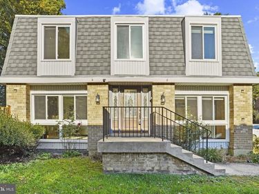 6022 FORREST HOLLOW LANE, SPRINGFIELD, VA 22152