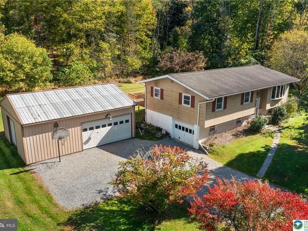 3073 COOKS CREEK ROAD , RIEGELSVILLE, PA 18077