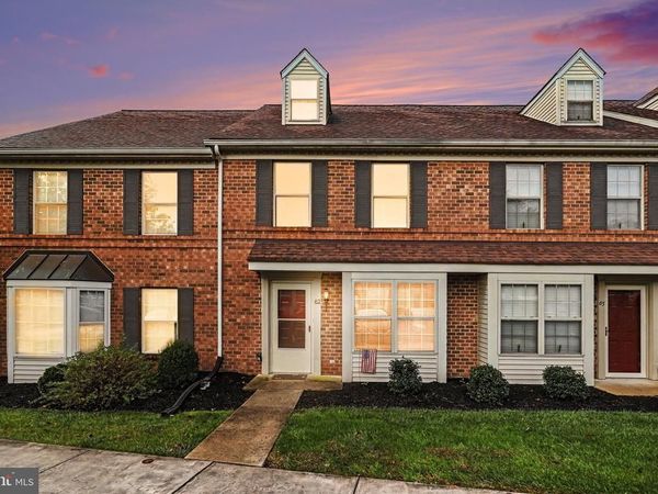 62 ACORN BOULEVARD, LANCASTER, PA 17602