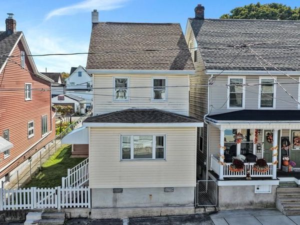 211 W HAZARD STREET , SUMMIT HILL, PA 18250