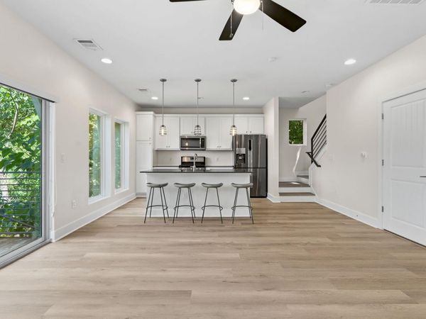1160 Lott Ave, Unit B, Austin, TX 78721