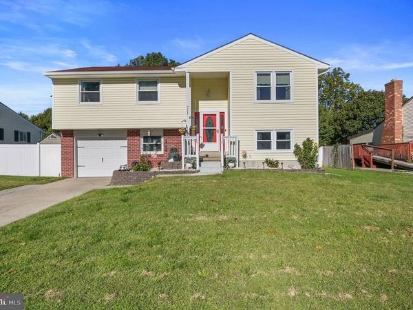 711 MILLER DR., DOVER, DE 19901
