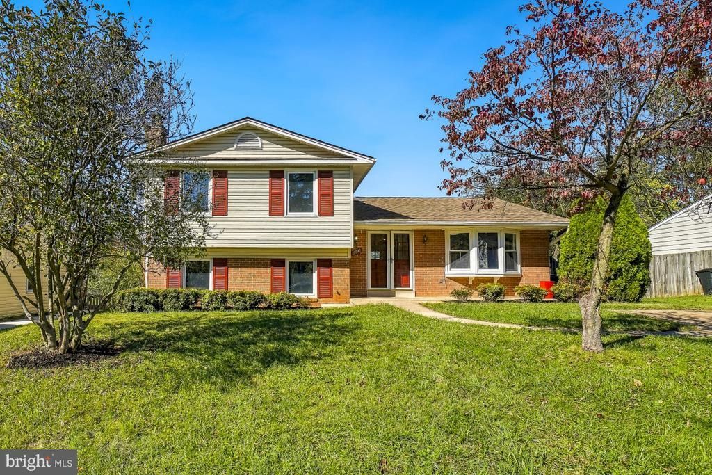 8829 N WESTLAND DRIVE , GAITHERSBURG, MD 20877