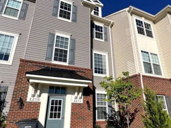 8296 KNIGHT STATION WAY , MANASSAS, VA 20110