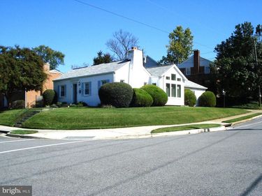 2601 N ROOSEVELT STREET , ARLINGTON, VA 22207