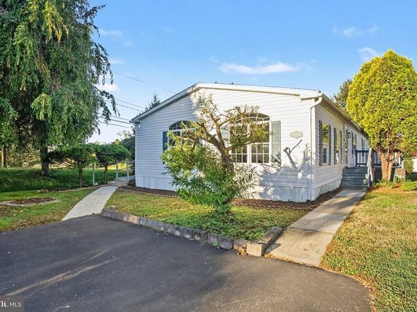 101 ORIOLE COURT, LANCASTER, PA 17603
