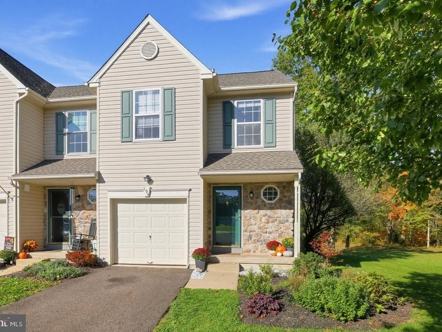 194 Strawberry Lane, Perkasie, PA 18944 Main Photo