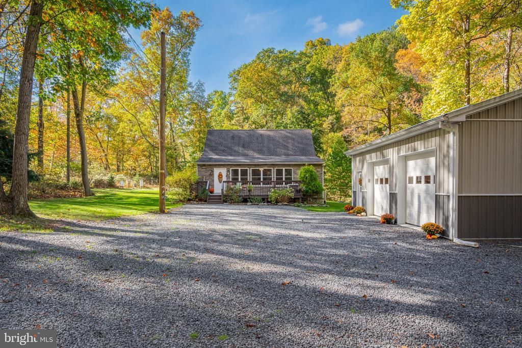 71 HICKORY LANE , AUBURN, PA 17922
