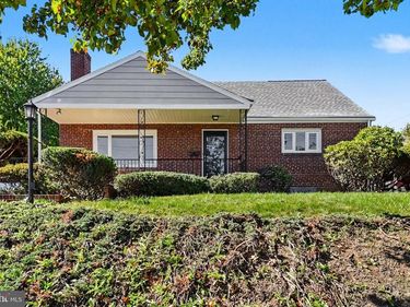 414 N 21ST STREET , CAMP HILL, PA 17011