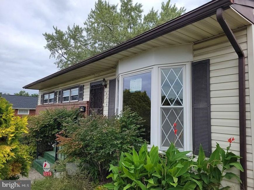 6219 Fair Oaks Avenue, Baltimore, MD 21214 Main Photo