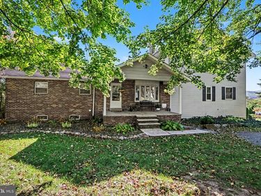 1460 N 2ND STREET , LYKENS, PA 17048