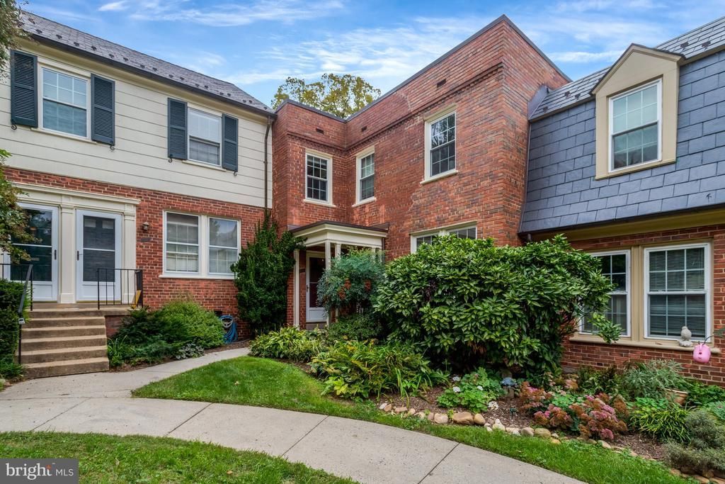 1021 S Barton Street , Unit 116, Arlington, VA 22204 Main Photo