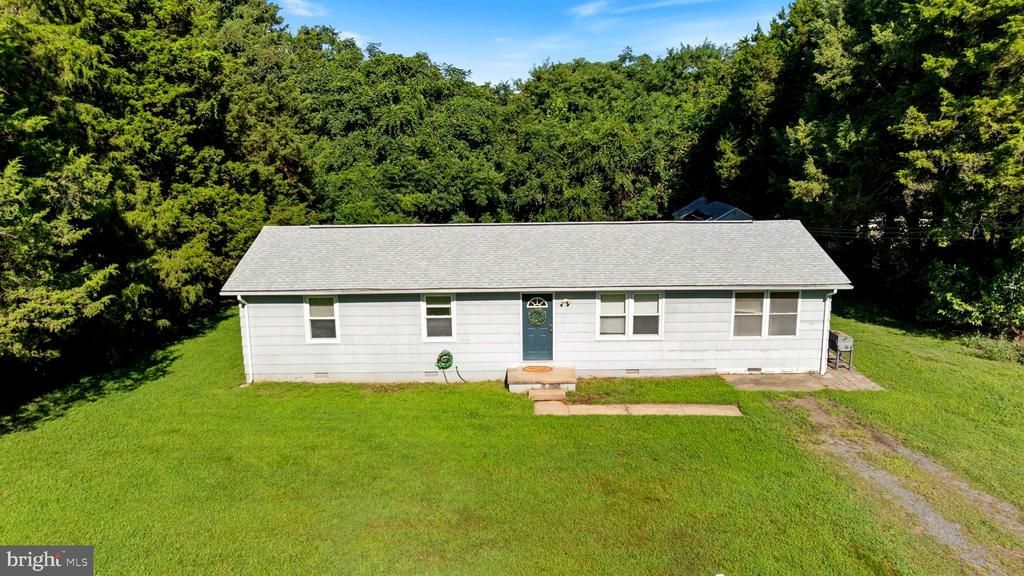 127 Fairfax Drive, Colonial Beach, VA 22443 Main Photo