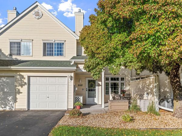552 Aqua Circle, Lino Lakes, MN 55014