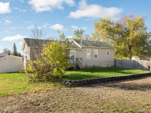 150 Western Avenue , Nelson, MN 56355