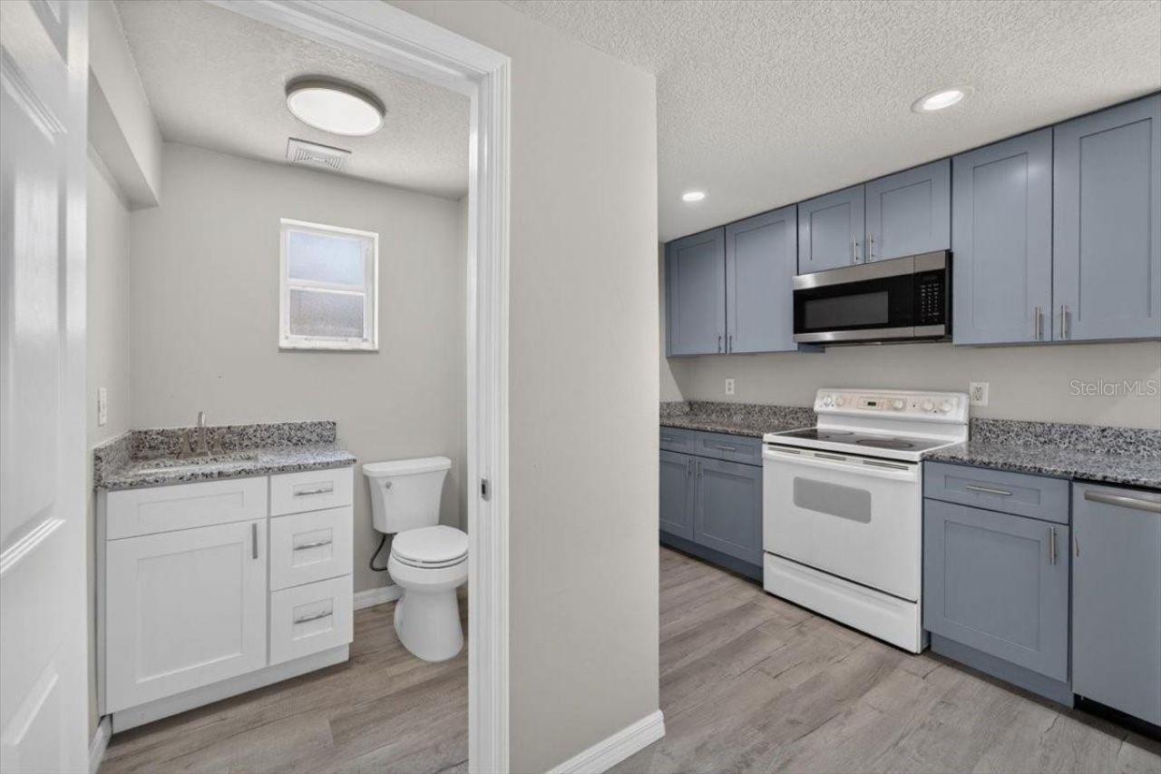 701 Fish Lips Lane, Ruskin, FL 33570 Photo