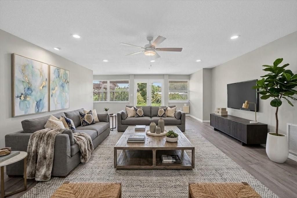701 Fish Lips Lane, Ruskin, FL 33570 Photo