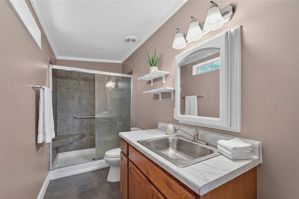 701 Fish Lips Lane, Ruskin, FL 33570 Photo