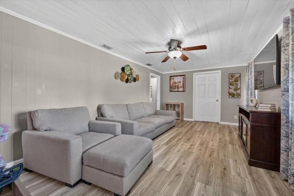 701 Fish Lips Lane, Ruskin, FL 33570 Photo