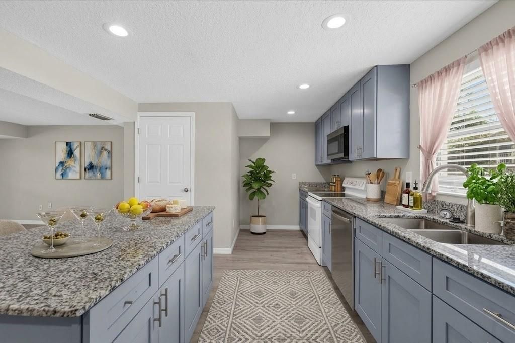701 Fish Lips Lane, Ruskin, FL 33570 Photo
