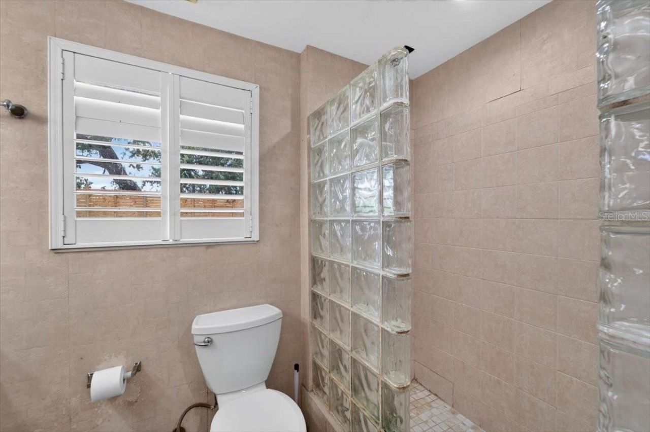 701 Fish Lips Lane, Ruskin, FL 33570 Photo