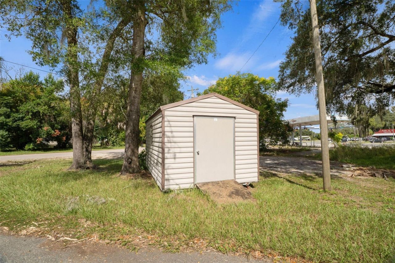 1708 N Young Boulevard , Chiefland, FL 32626 Photo