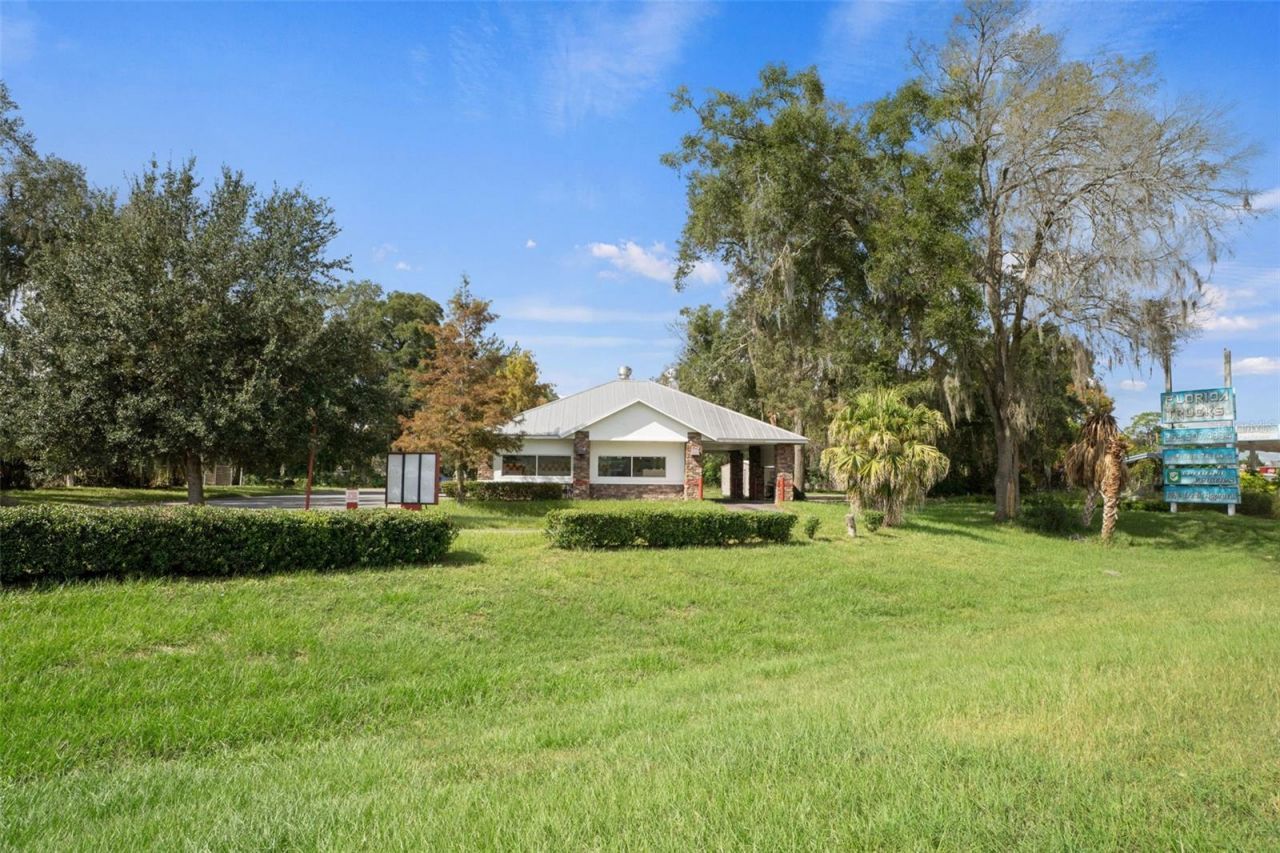1708 N Young Boulevard , Chiefland, FL 32626 Photo