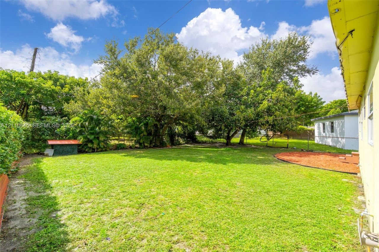 320 NW 132nd St, North Miami, FL 33168 Photo