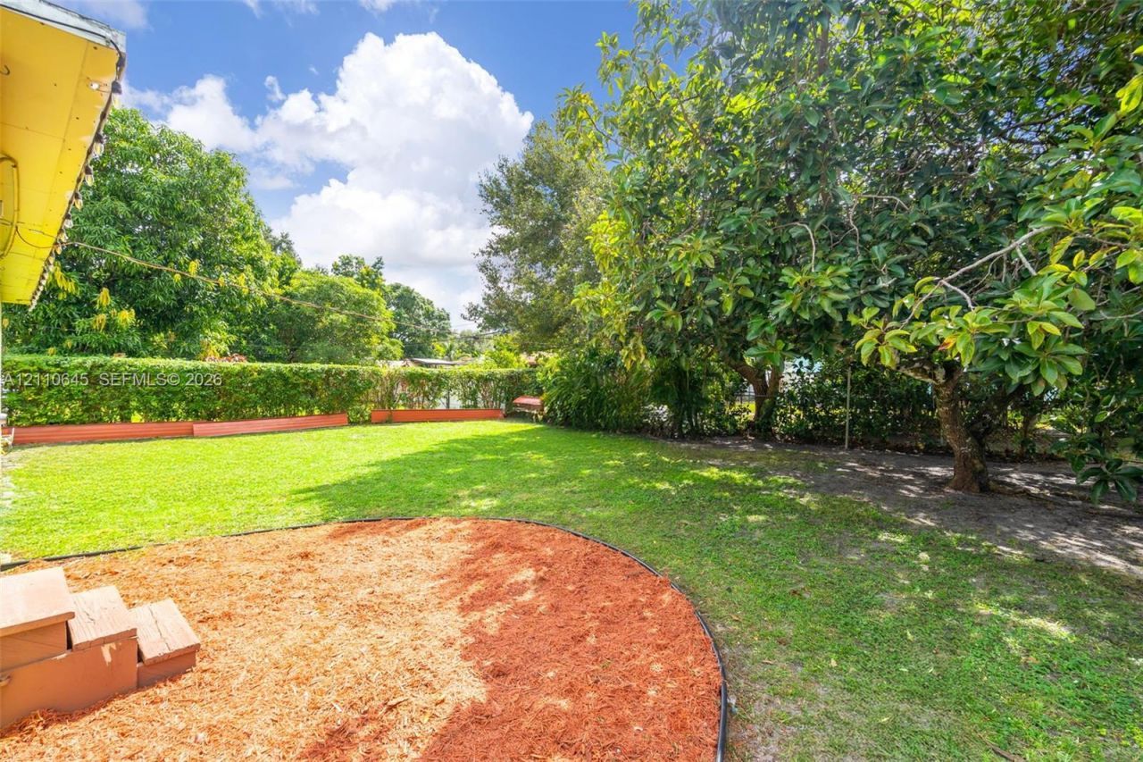 320 NW 132nd St, North Miami, FL 33168 Photo