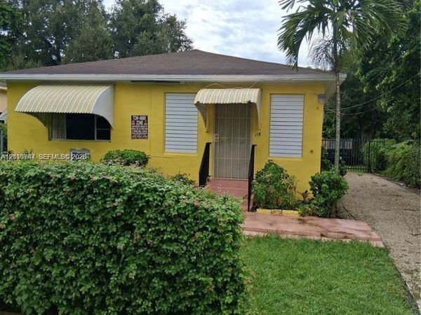 118 NE 118th St , Miami, FL 33161
