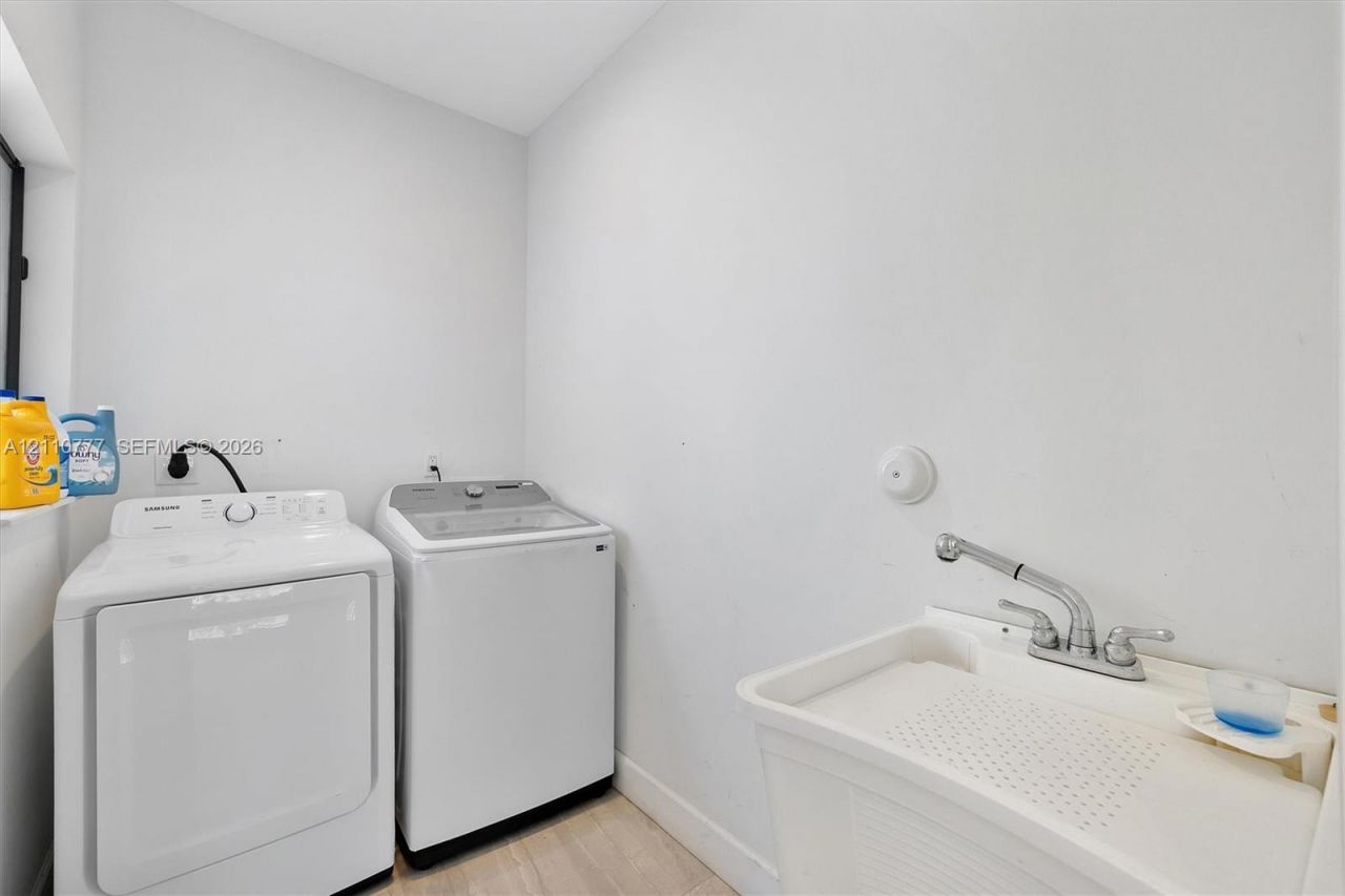 4484 SW 26th Ave , Fort Lauderdale, FL 33312 Photo