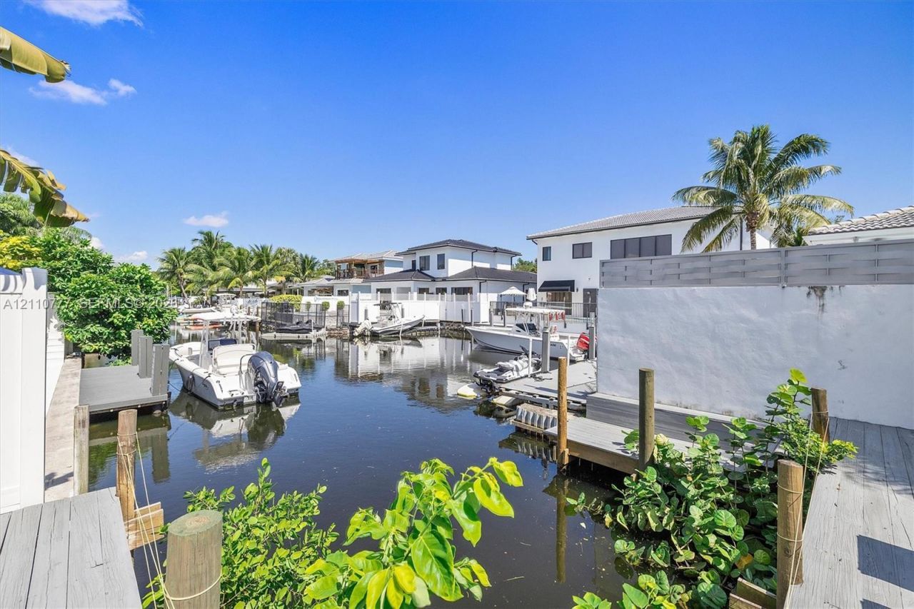 4484 SW 26th Ave , Fort Lauderdale, FL 33312 Photo