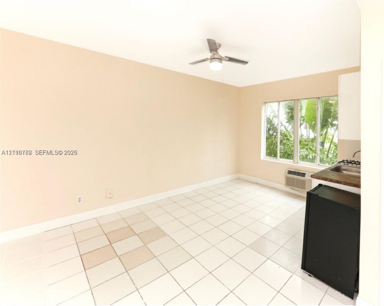 3710 Collins Ave , Unit N-202, Miami Beach, FL 33140 Photo