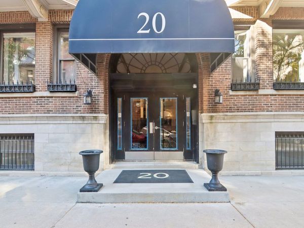 20 E Goethe Street , Unit 205, Chicago, IL 60610