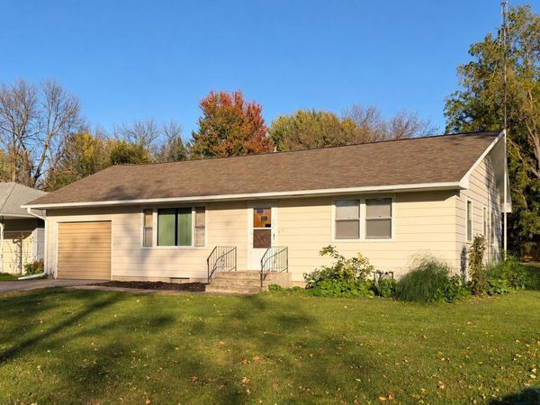 304 E THIRD ST., Lake Park, IA 51347