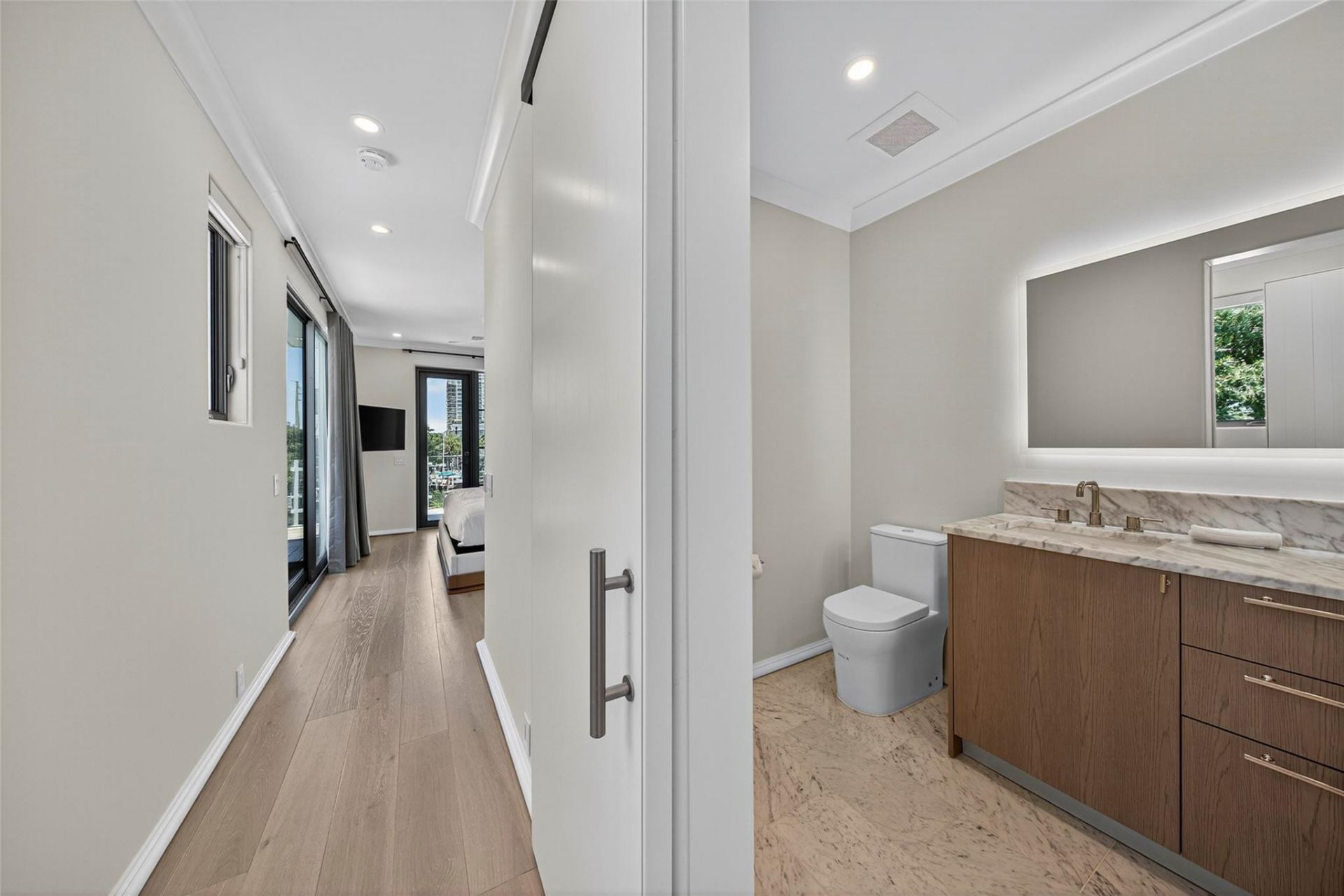 621 SW 5 Place, Fort Lauderdale, FL 33315 Photo