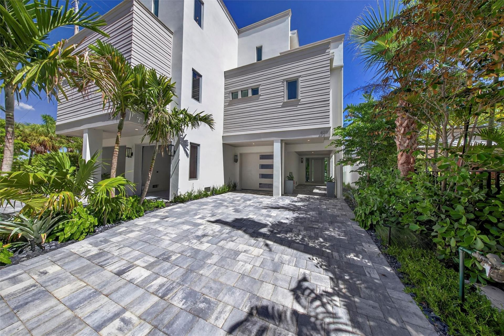 621 SW 5 Place, Fort Lauderdale, FL 33315 Photo