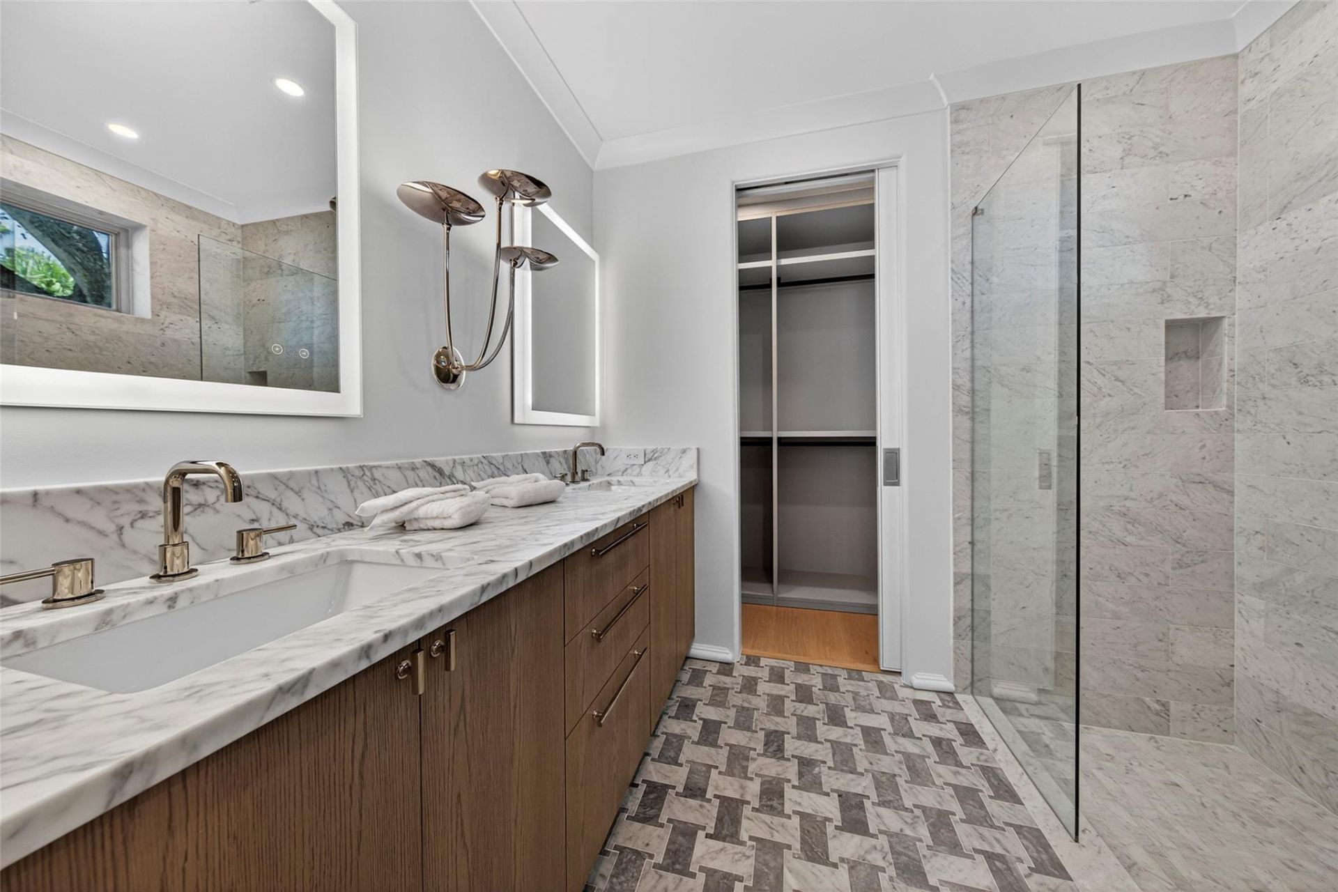 621 SW 5 Place, Fort Lauderdale, FL 33315 Photo