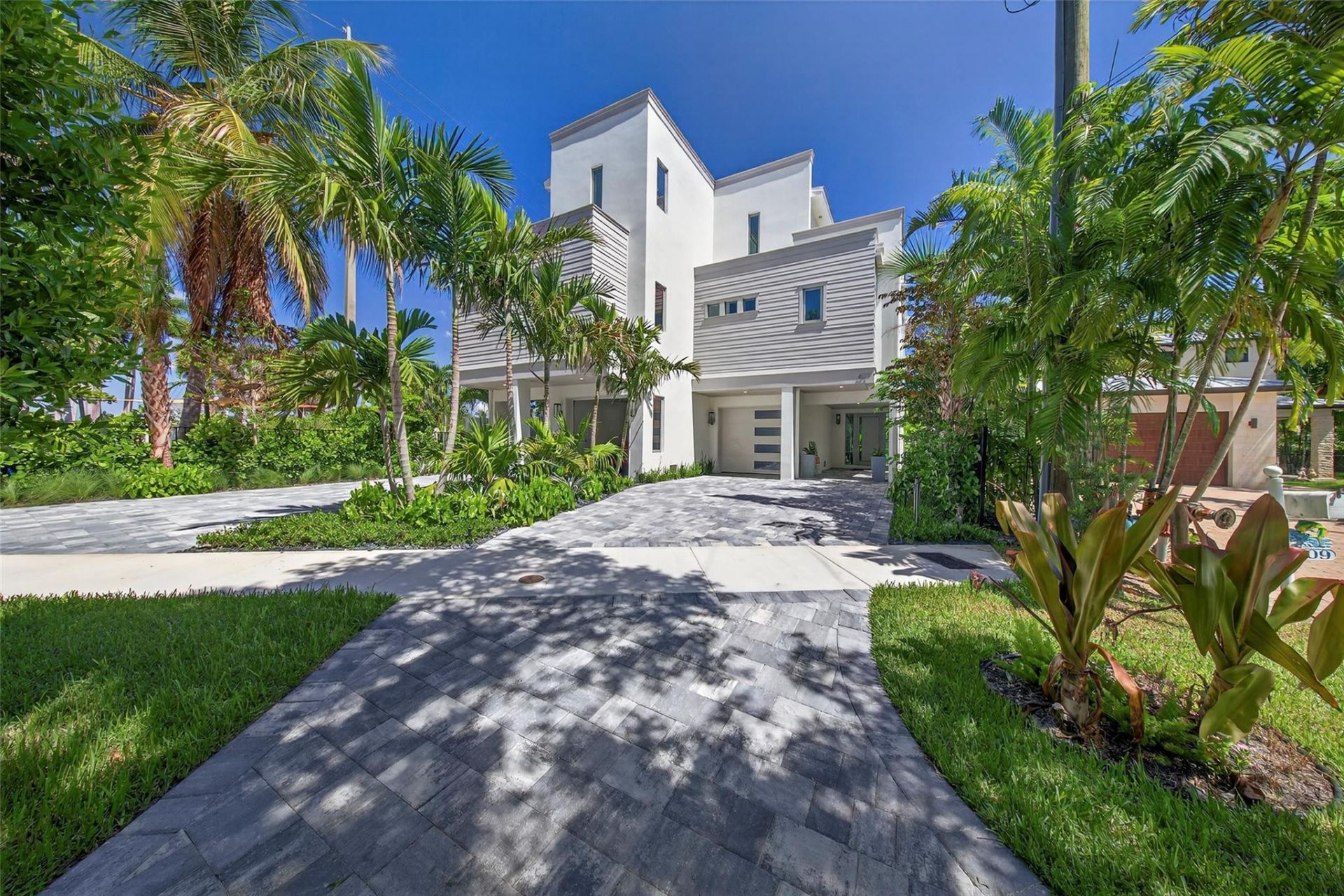 621 SW 5 Place, Fort Lauderdale, FL 33315 Photo