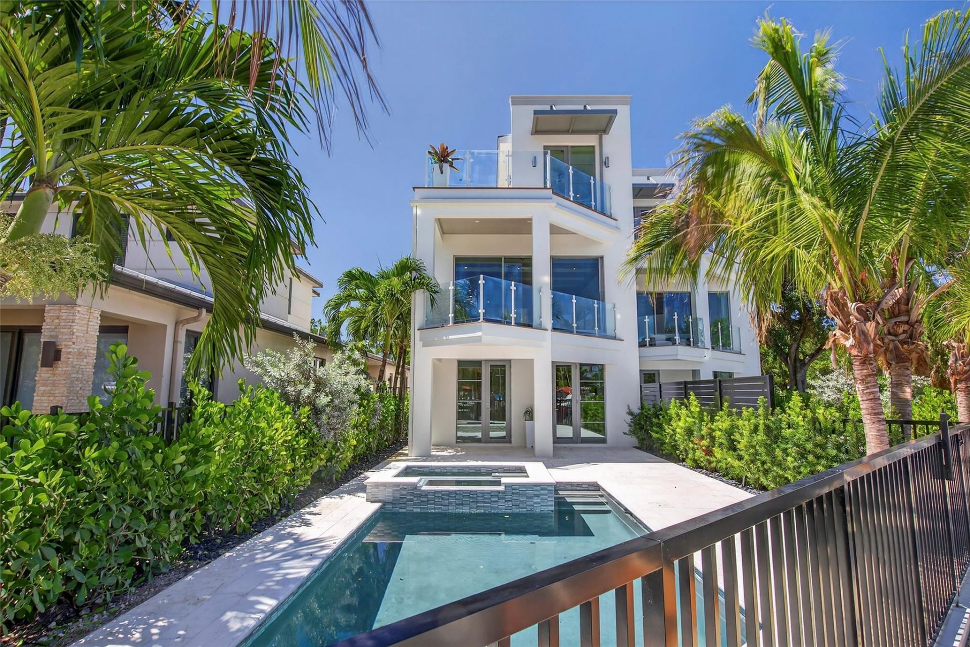 621 SW 5 Place, Fort Lauderdale, FL 33315 Photo