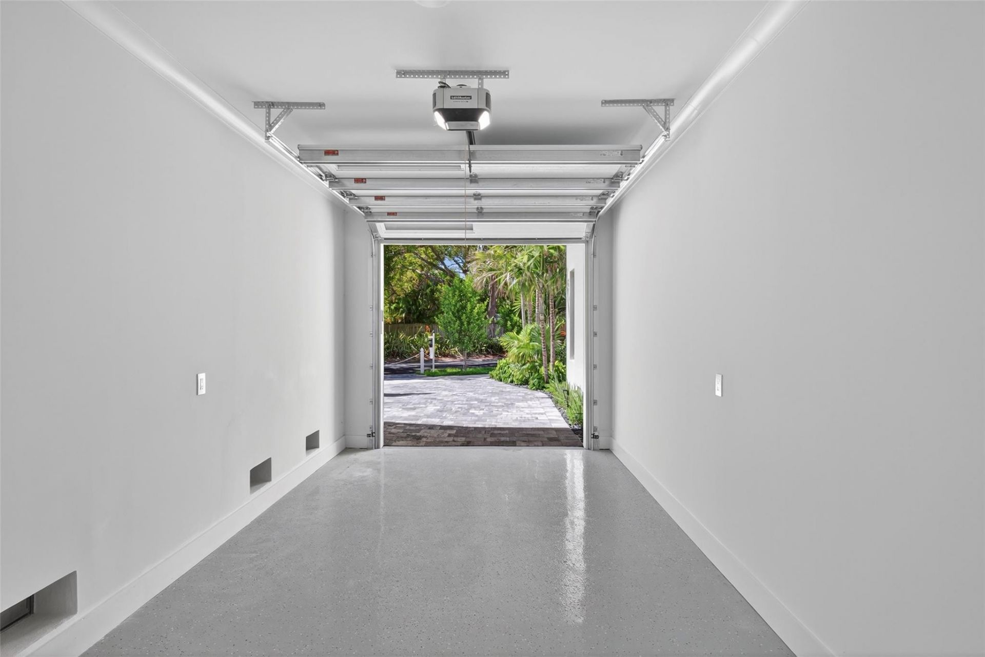 621 SW 5 Place, Fort Lauderdale, FL 33315 Photo