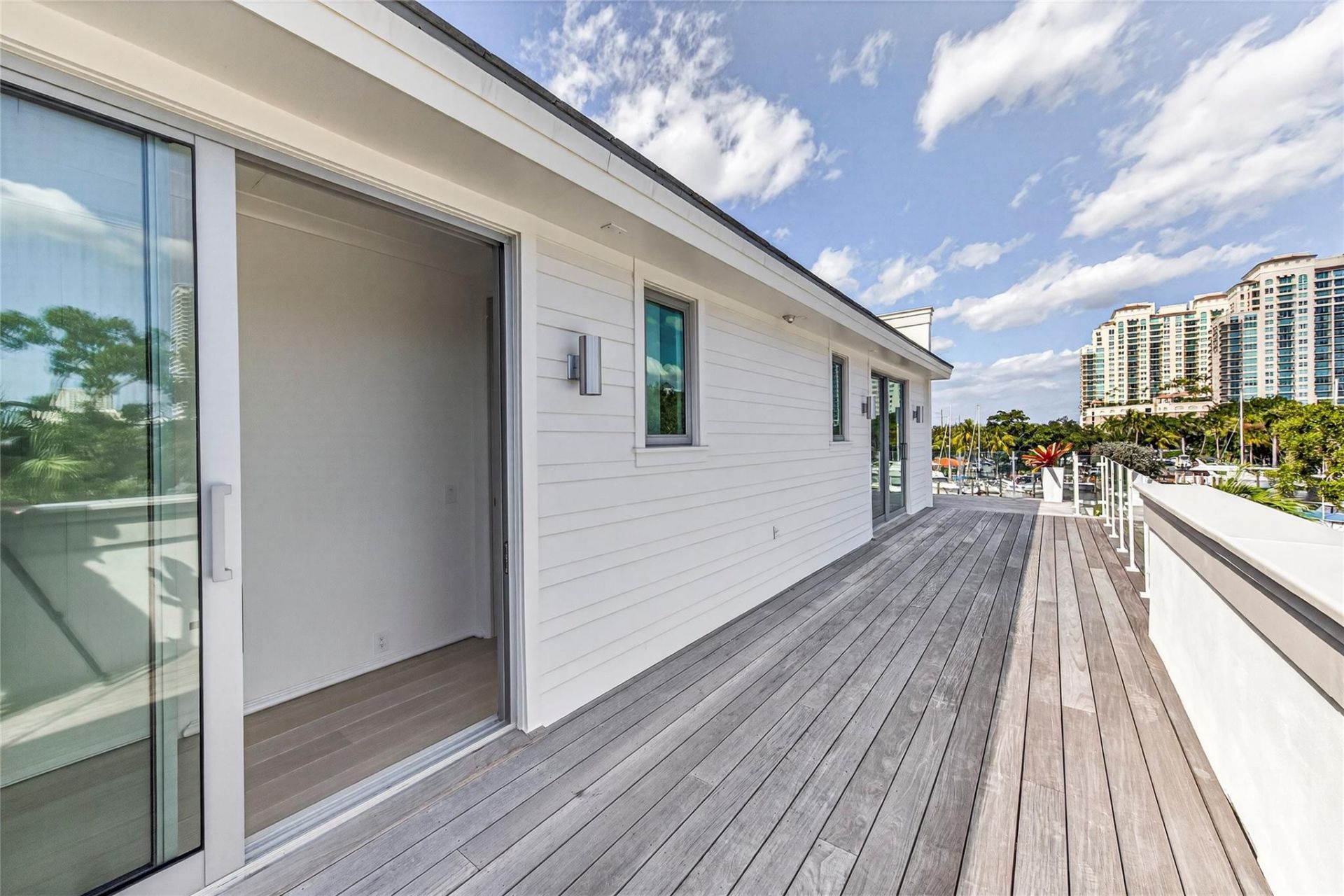 621 SW 5 Place, Fort Lauderdale, FL 33315 Photo