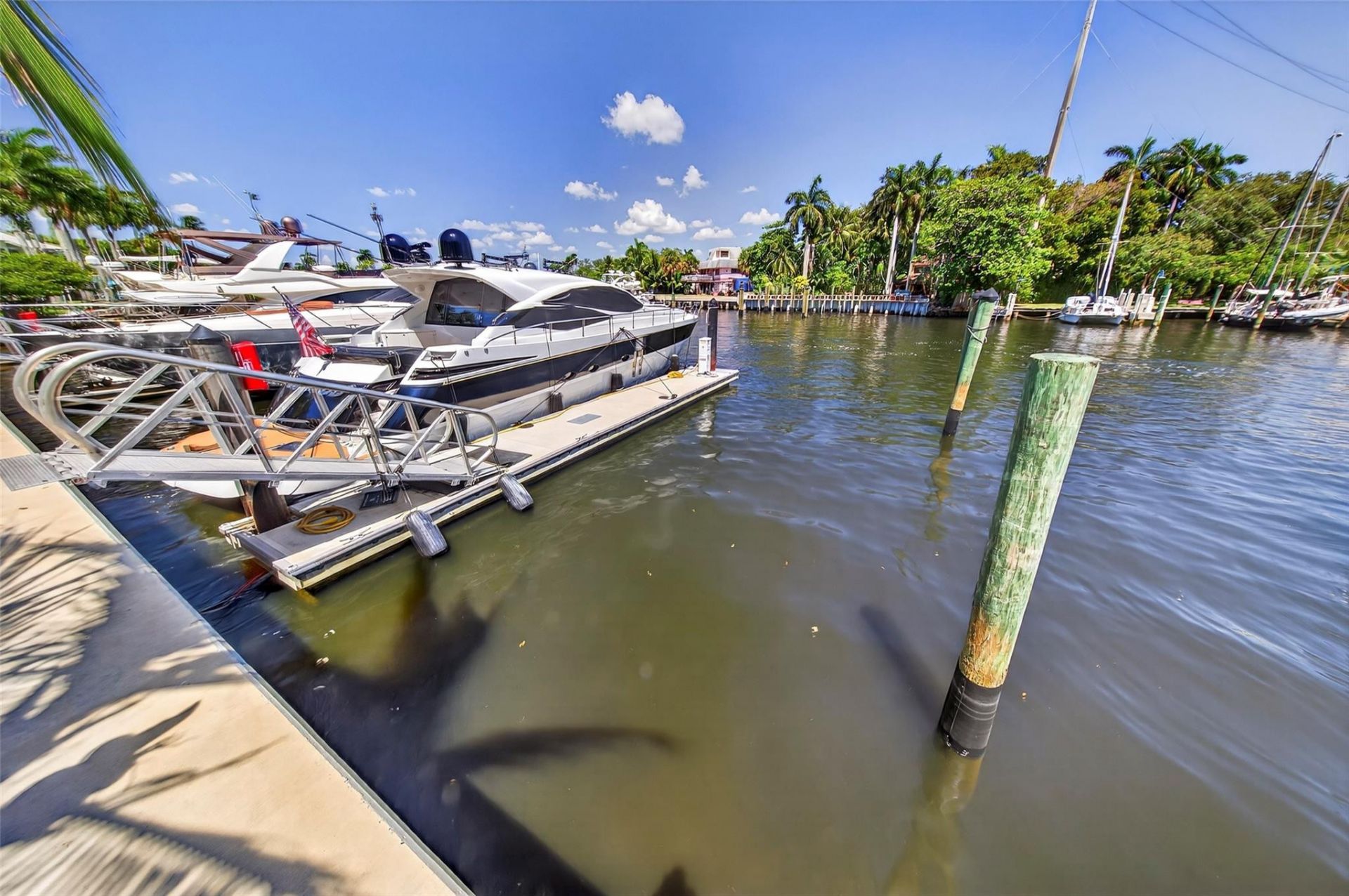 621 SW 5 Place, Fort Lauderdale, FL 33315 Photo