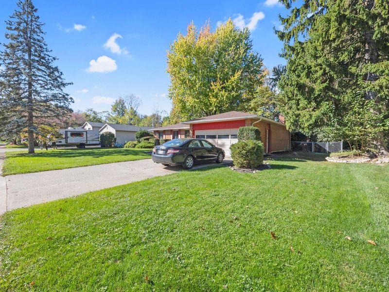 213 Meadowbrook Drive , Bellefontaine, OH 43311 Photo 23