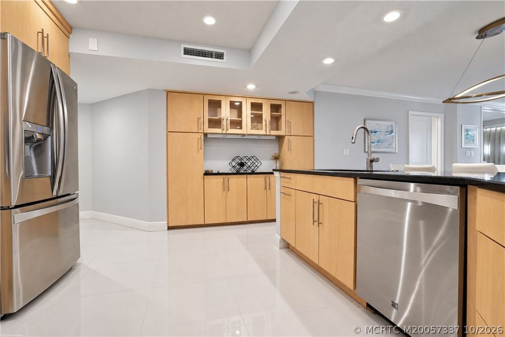 9500 S Ocean Drive, Unit 1805, Jensen Beach, FL 34957 Photo