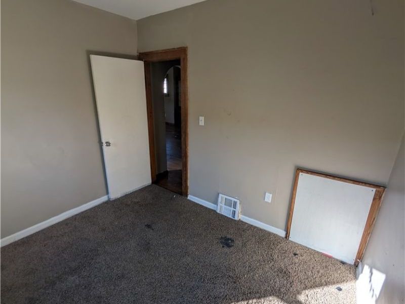 4619 E 175th Street, Cleveland, OH 44128 Photo 11