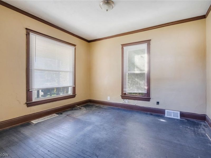 1596 1st Street, Youngstown, OH 44509 Photo 2