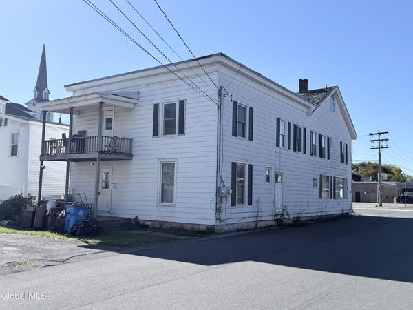 22 S Market Street, Johnstown, NY 12095
